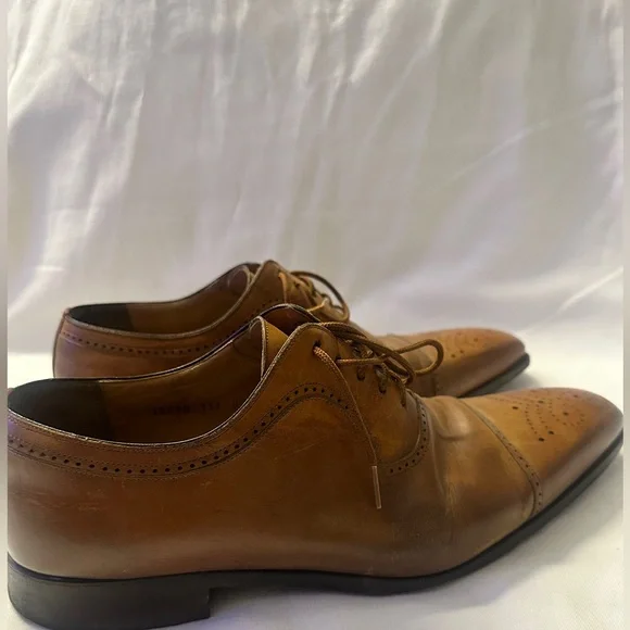 Men’s Magnanni Brown Oxford Shoes with Brogue Detailing - Picture 3 of 6